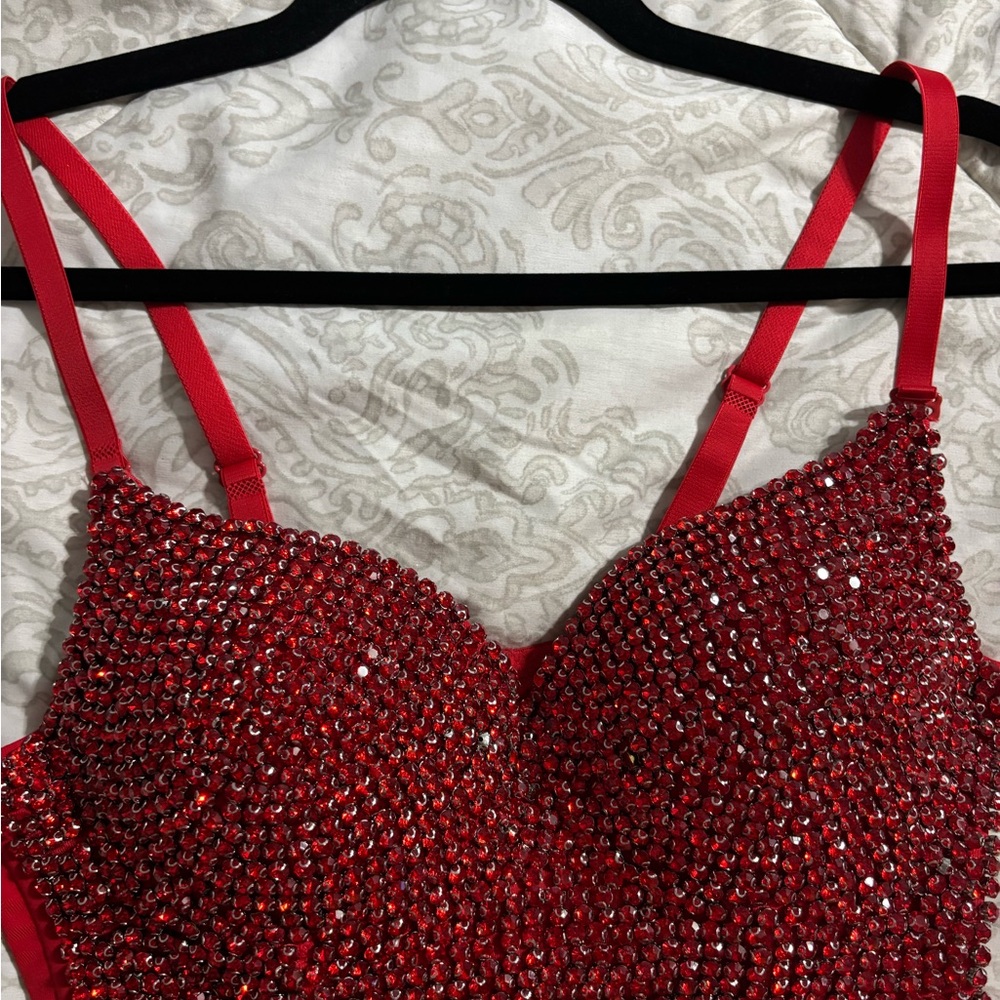 SHEIN Red Rhinestone Embellished Crop Top